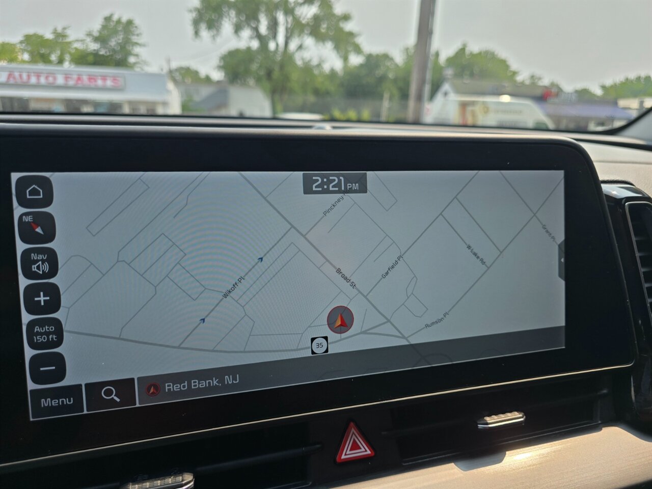 2023 Kia Sportage EX - Photo 9 - Red Bank, NJ 07701