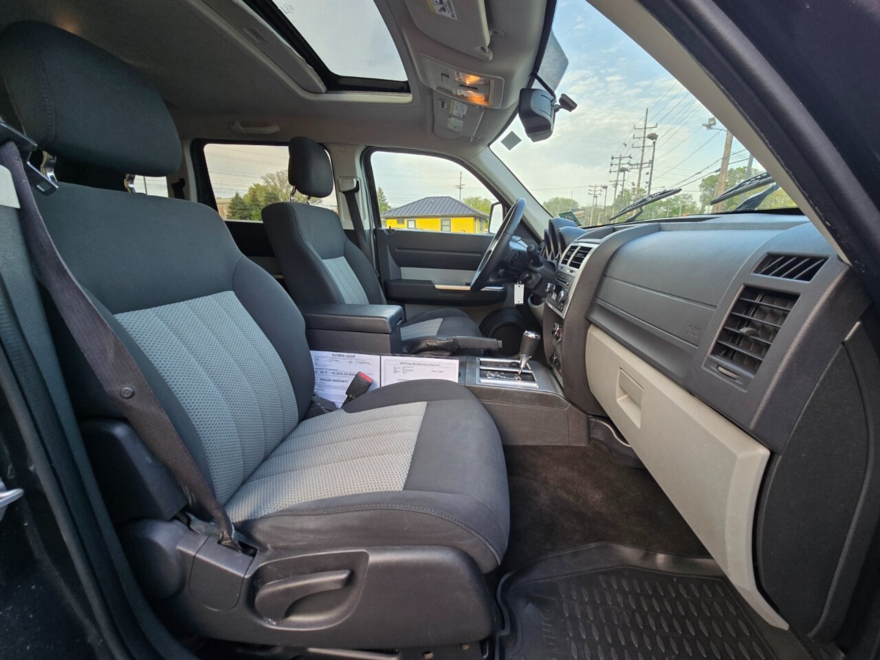 2010 Dodge Nitro Detonator - Photo 12 - Red Bank, NJ 07701