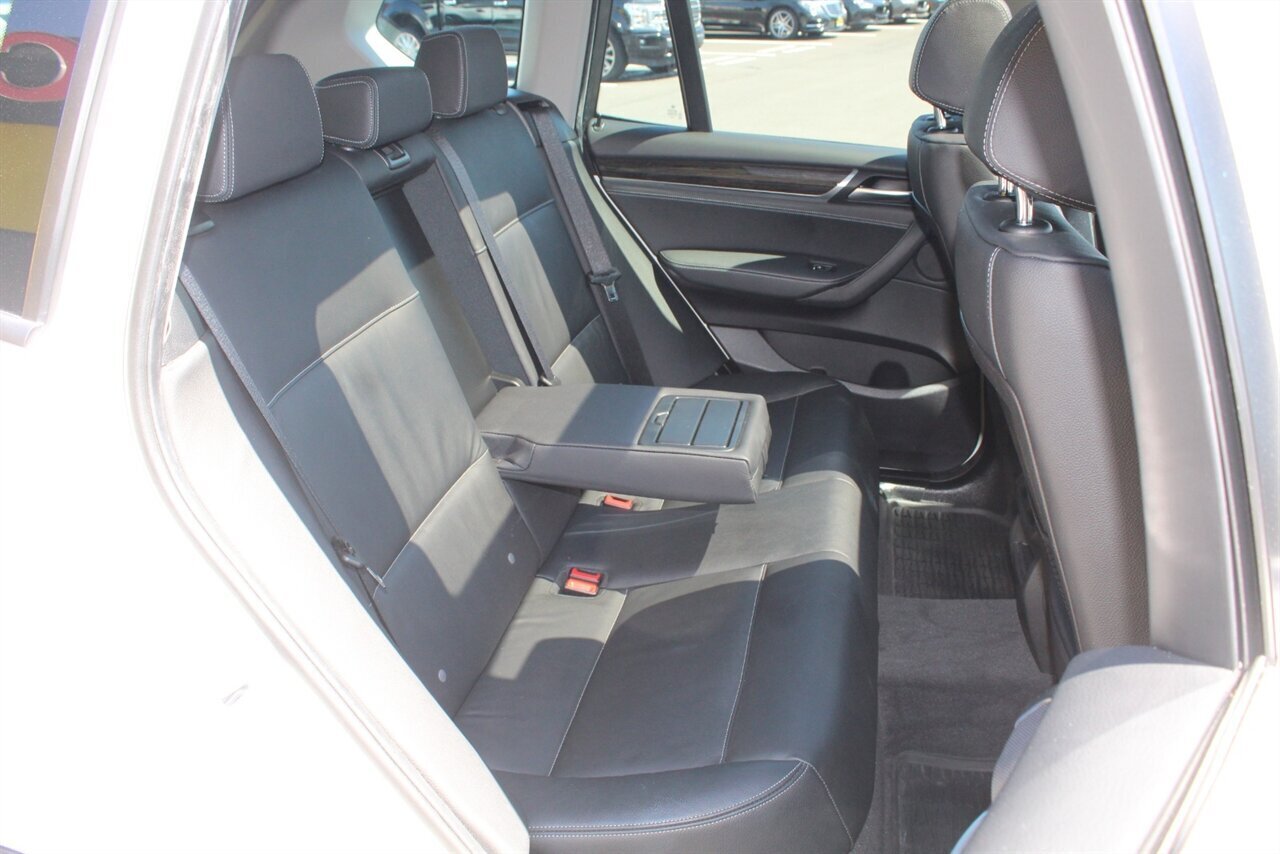 2017 BMW X3 xDrive28i - Photo 17 - Red Bank, NJ 07701