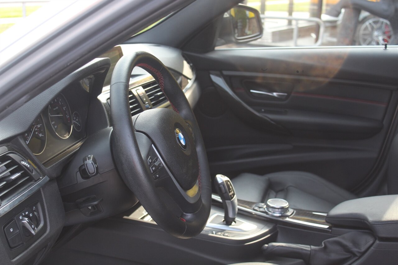 2015 BMW 328i xDrive - Photo 17 - Red Bank, NJ 07701