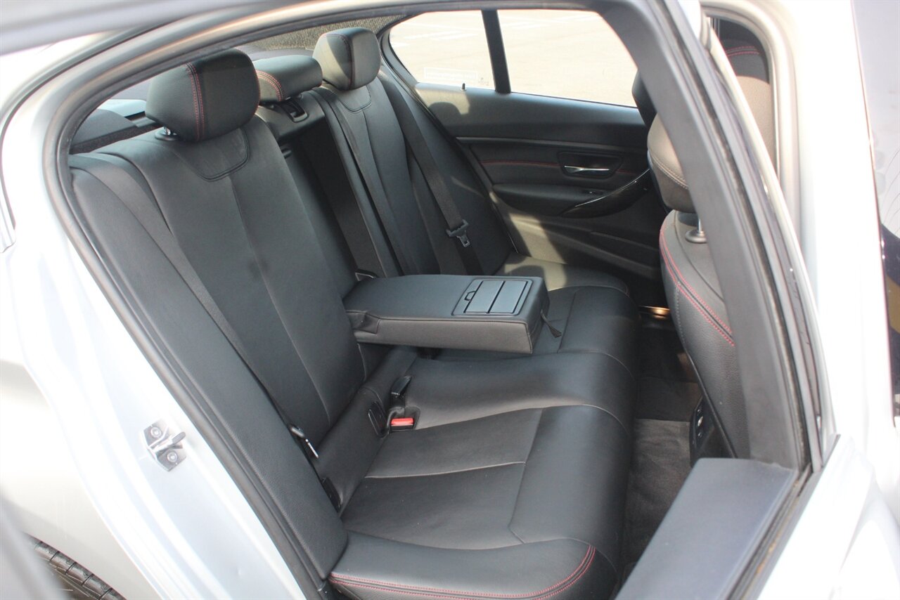 2015 BMW 328i xDrive - Photo 16 - Red Bank, NJ 07701