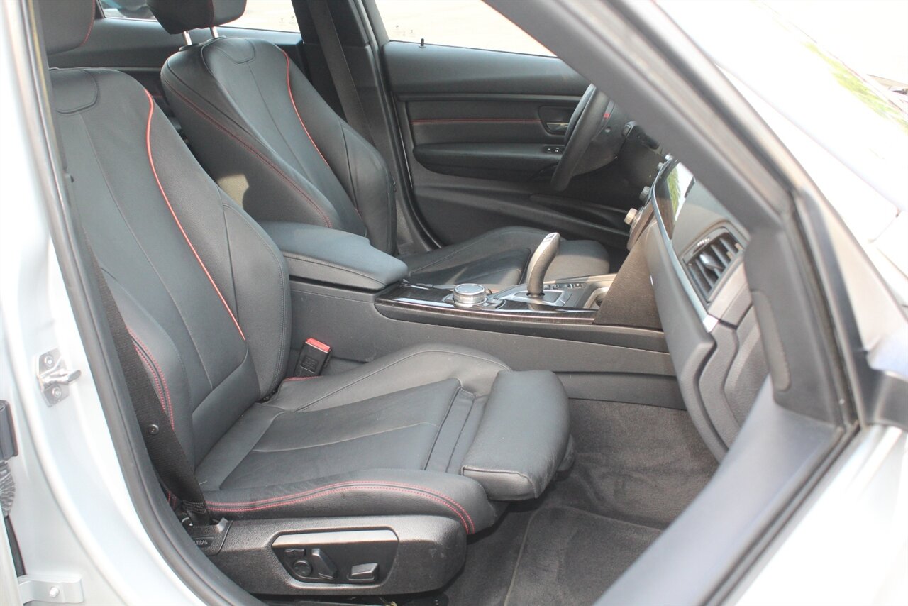 2015 BMW 328i xDrive - Photo 14 - Red Bank, NJ 07701