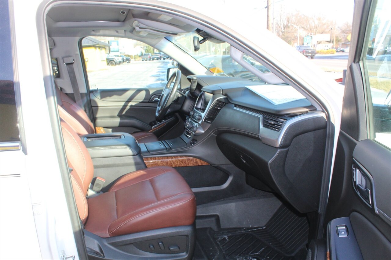 2019 Chevrolet Suburban Premier - Photo 16 - Red Bank, NJ 07701