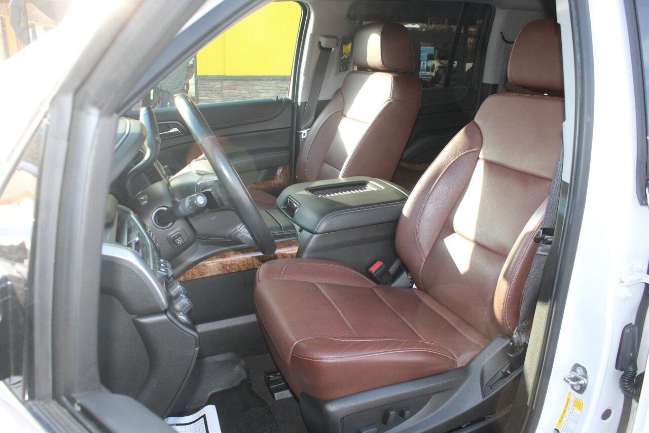2019 Chevrolet Suburban Premier - Photo 15 - Red Bank, NJ 07701