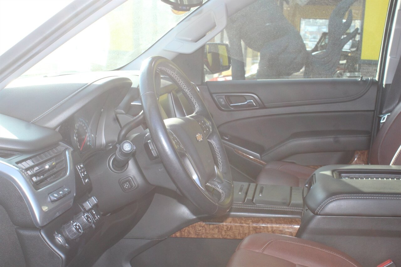 2019 Chevrolet Suburban Premier - Photo 21 - Red Bank, NJ 07701