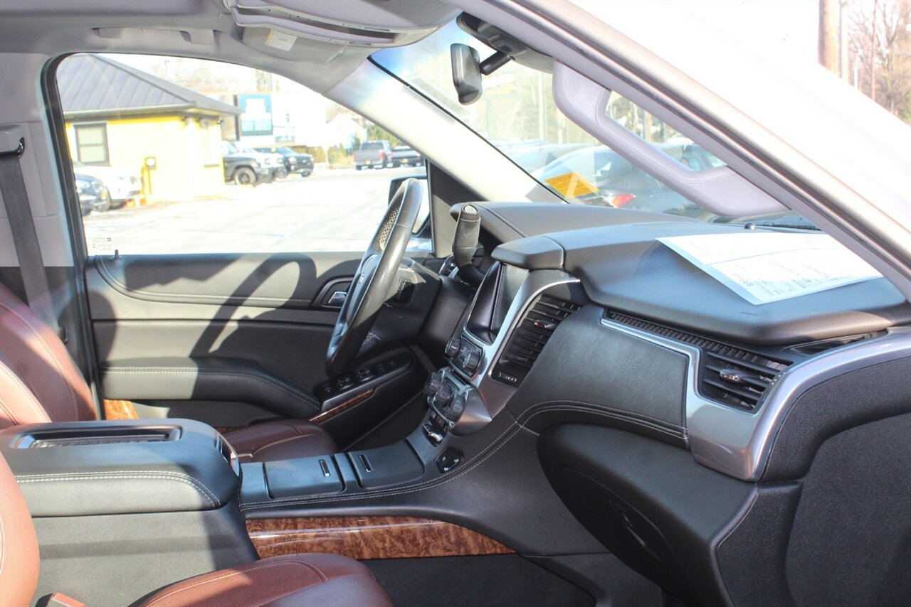2019 Chevrolet Suburban Premier - Photo 22 - Red Bank, NJ 07701