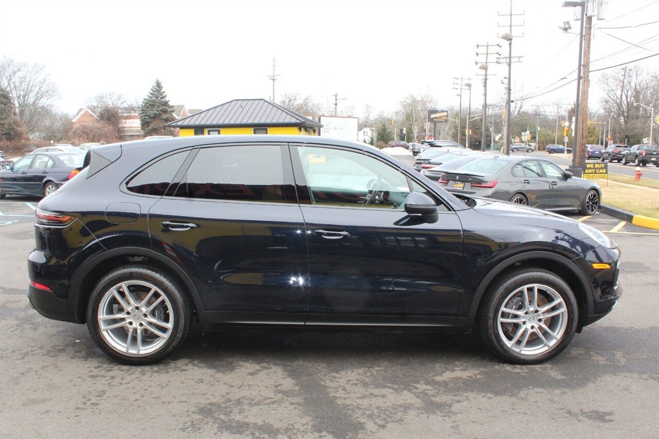 2023 Porsche Cayenne - Photo 24 - Red Bank, NJ 07701