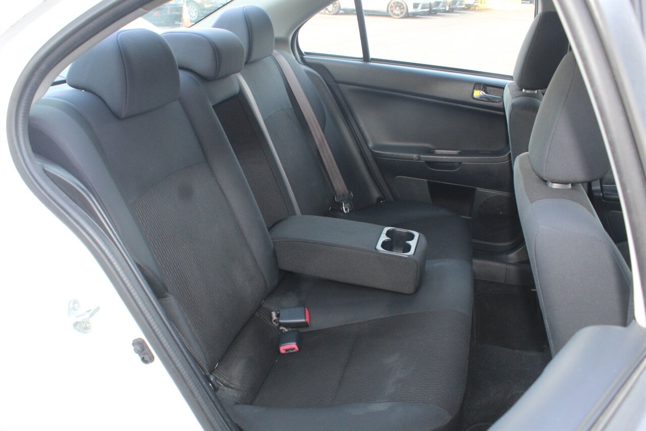 2017 Mitsubishi Lancer ES - Photo 14 - Red Bank, NJ 07701