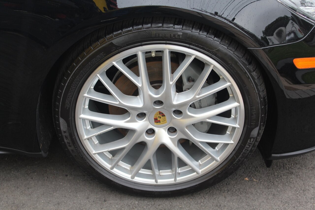 2018 Porsche Panamera 4S photo 26