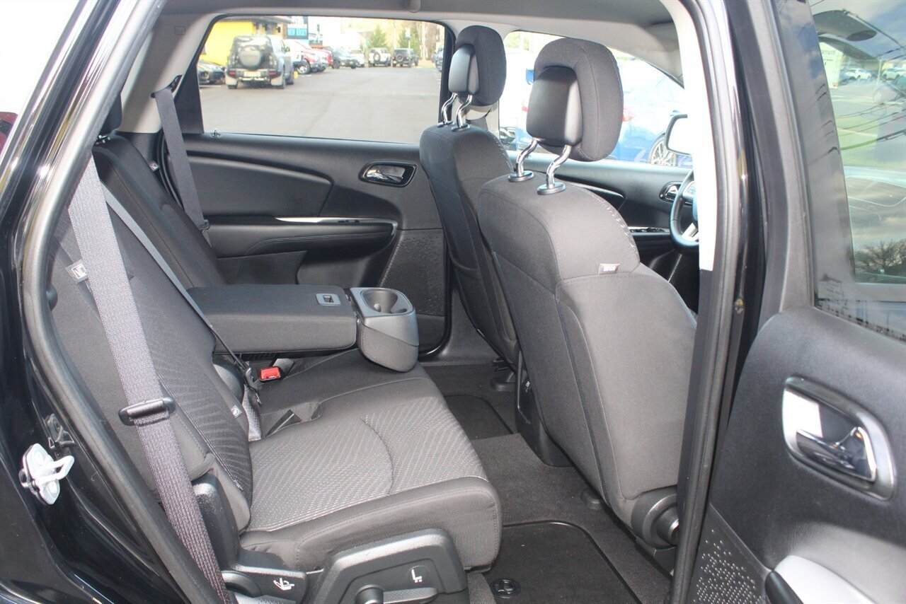 2016 Dodge Journey SXT - Photo 11 - Red Bank, NJ 07701