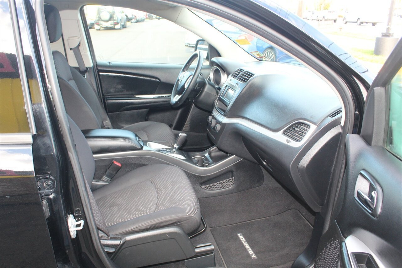 2016 Dodge Journey SXT - Photo 9 - Red Bank, NJ 07701