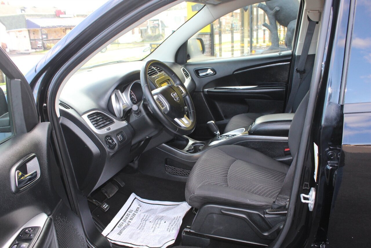 2016 Dodge Journey SXT - Photo 7 - Red Bank, NJ 07701