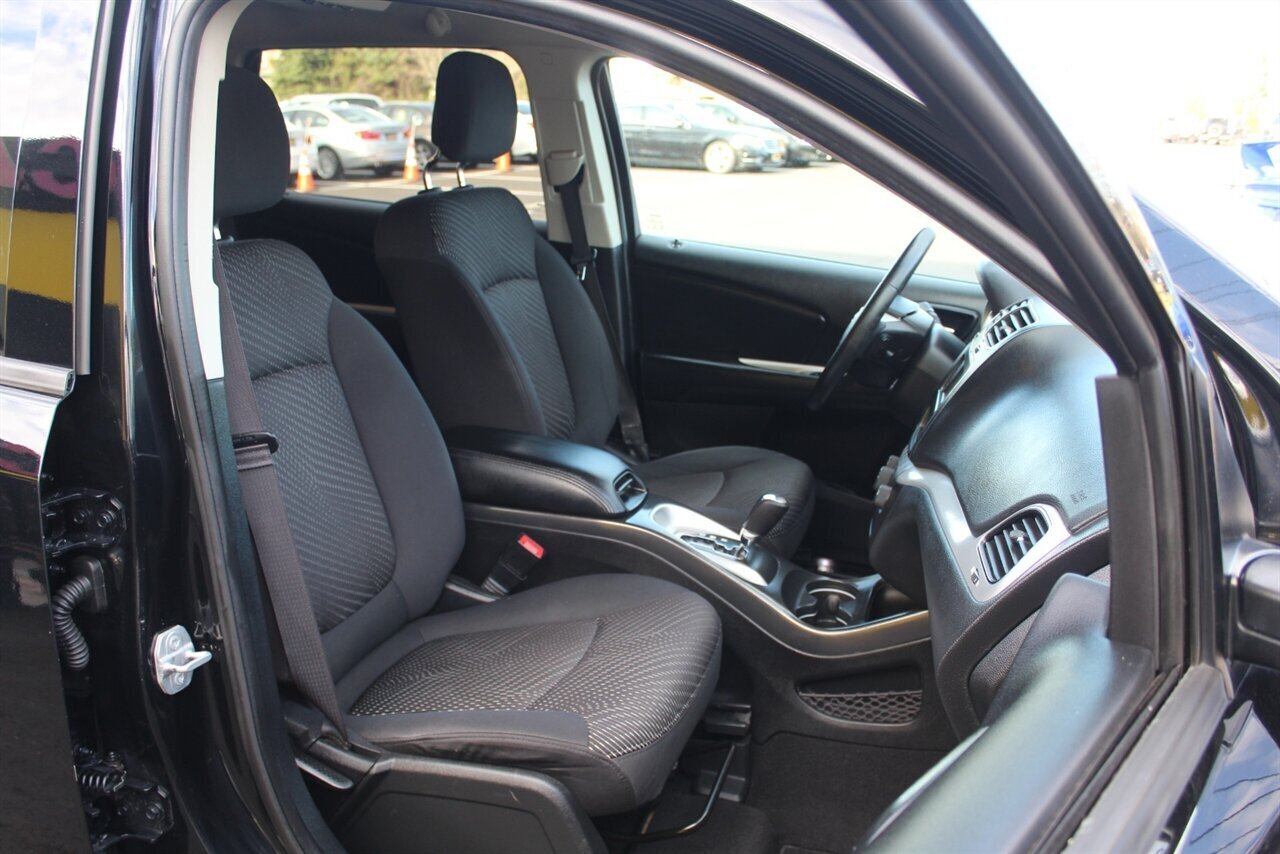 2016 Dodge Journey SXT - Photo 10 - Red Bank, NJ 07701