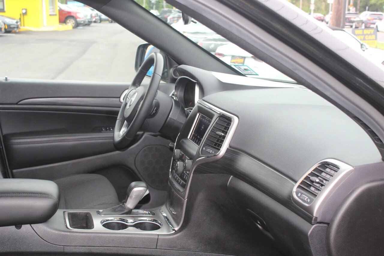 2019 Jeep Grand Cherokee Laredo E - Photo 17 - Red Bank, NJ 07701