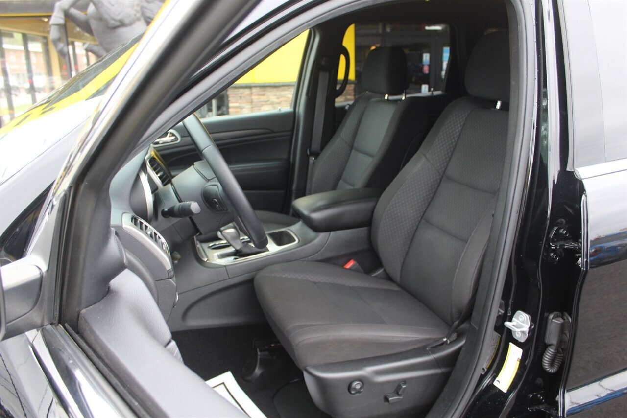 2019 Jeep Grand Cherokee Laredo E - Photo 11 - Red Bank, NJ 07701