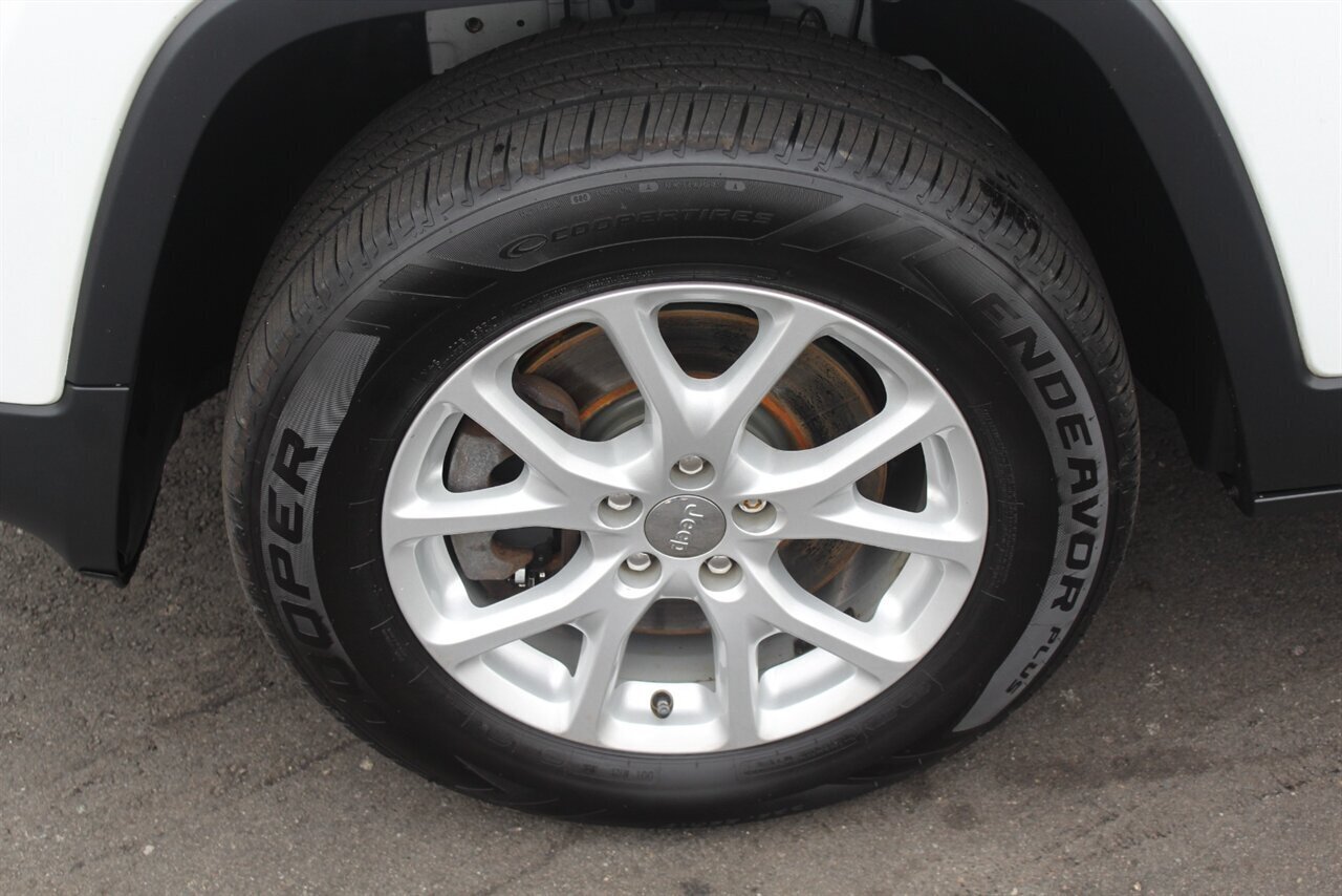 2015 Jeep Cherokee Latitude - Photo 26 - Red Bank, NJ 07701