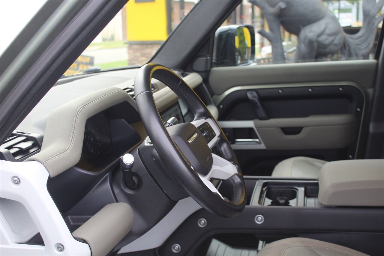 2020 Land Rover Defender 110 SE - Photo 19 - Red Bank, NJ 07701