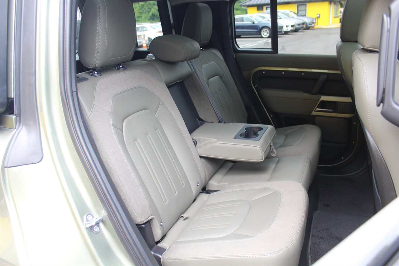 2020 Land Rover Defender 110 SE - Photo 18 - Red Bank, NJ 07701