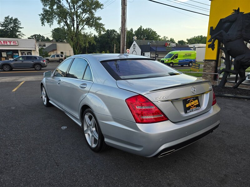 2011 Mercedes-Benz S 550 4MATIC  