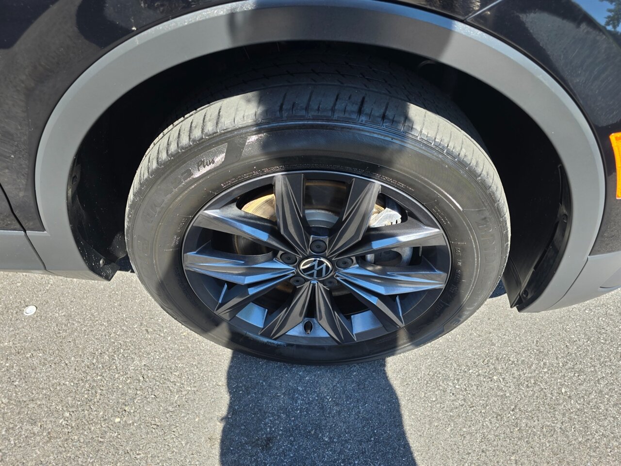 2022 Volkswagen Tiguan SE 4Motion - Photo 25 - Red Bank, NJ 07701