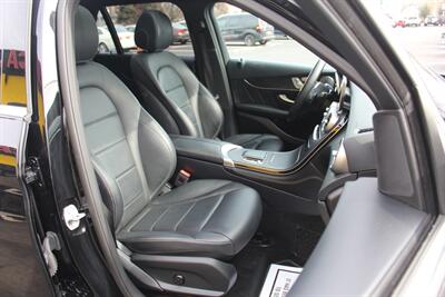 2020 Mercedes-Benz GLC 300 4MATIC   - Photo 15 - Red Bank, NJ 07701