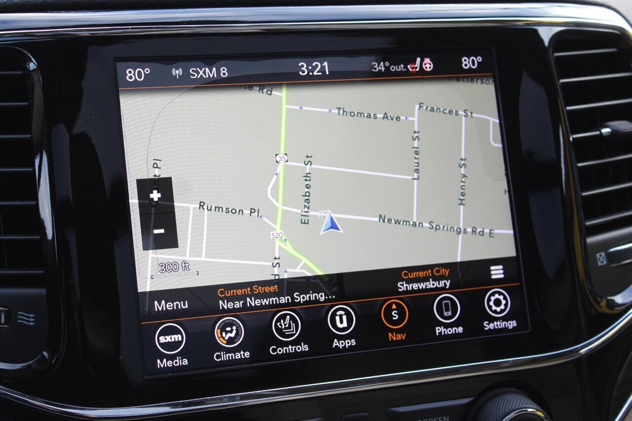 2020 Jeep Grand Cherokee Limited - Photo 9 - Red Bank, NJ 07701