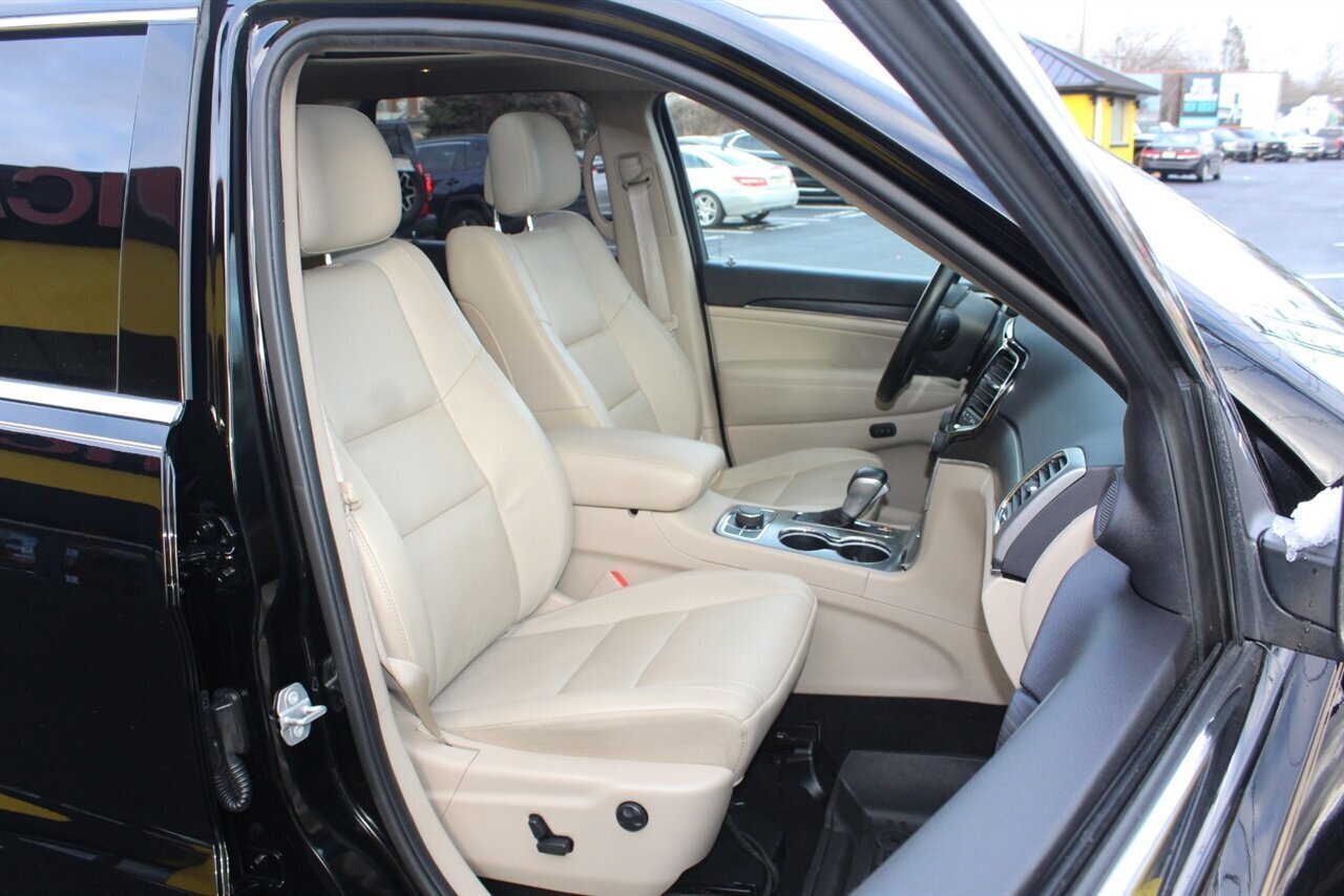 2020 Jeep Grand Cherokee Limited - Photo 16 - Red Bank, NJ 07701