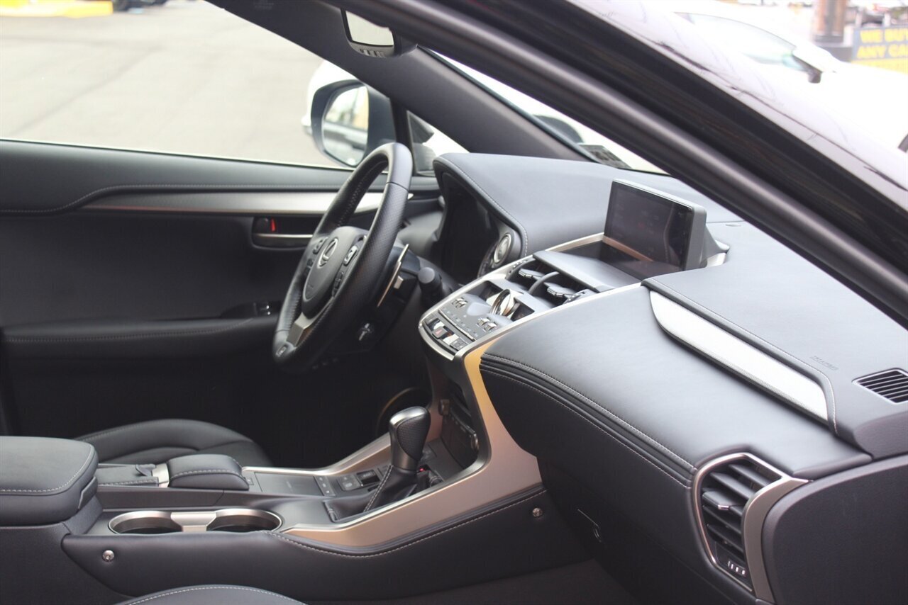 2021 Lexus NX 300 F Sport - Photo 18 - Red Bank, NJ 07701