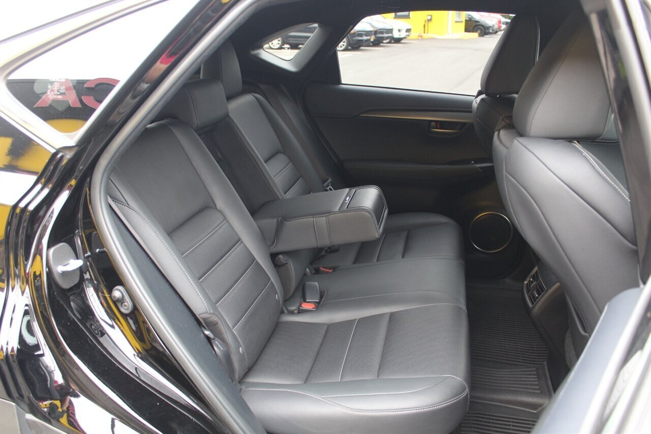 2021 Lexus NX 300 F Sport - Photo 16 - Red Bank, NJ 07701