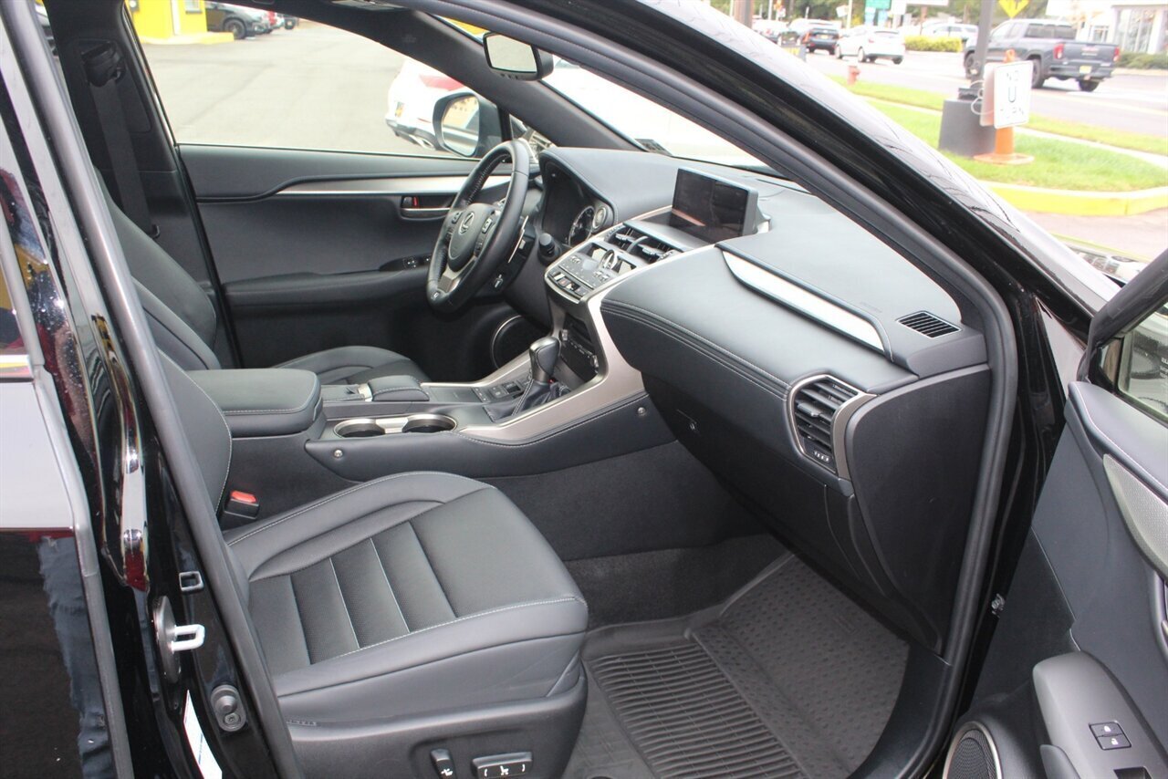 2021 Lexus NX 300 F Sport - Photo 13 - Red Bank, NJ 07701