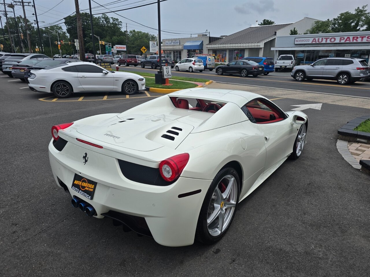 2015 Ferrari 458 Spider - Photo 42 - Red Bank, NJ 07701