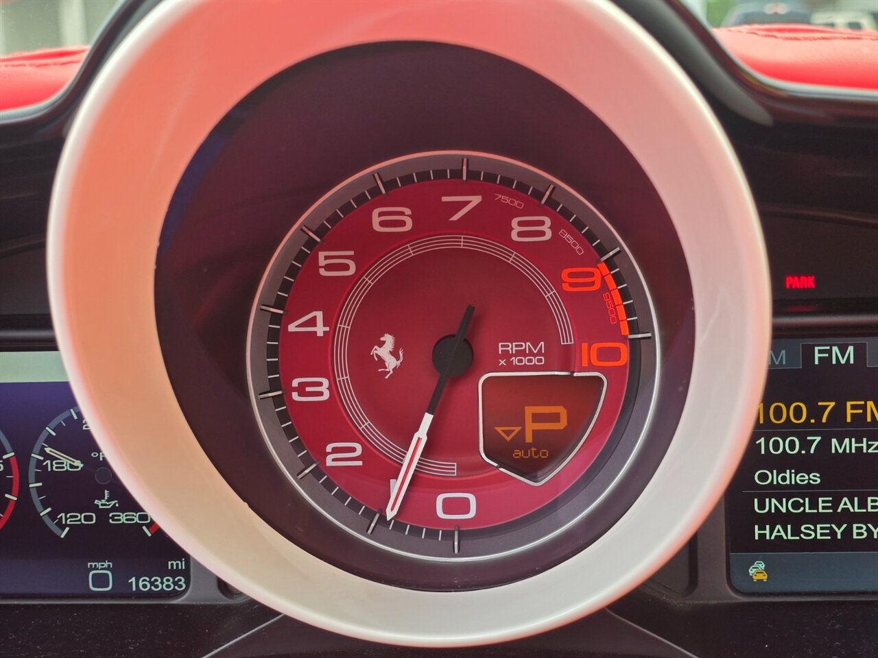 2015 Ferrari 458 Spider - Photo 10 - Red Bank, NJ 07701
