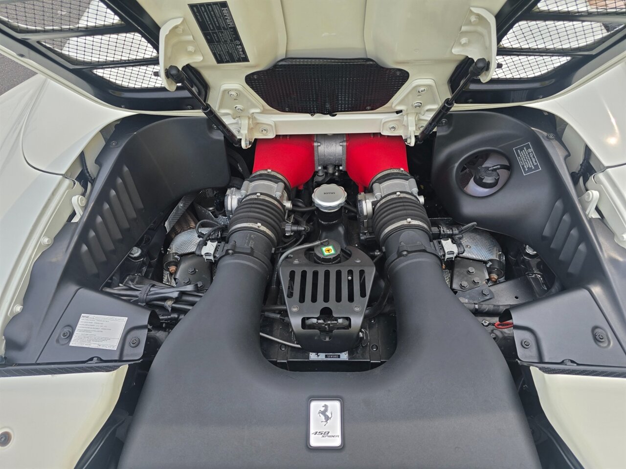 2015 Ferrari 458 Spider - Photo 30 - Red Bank, NJ 07701