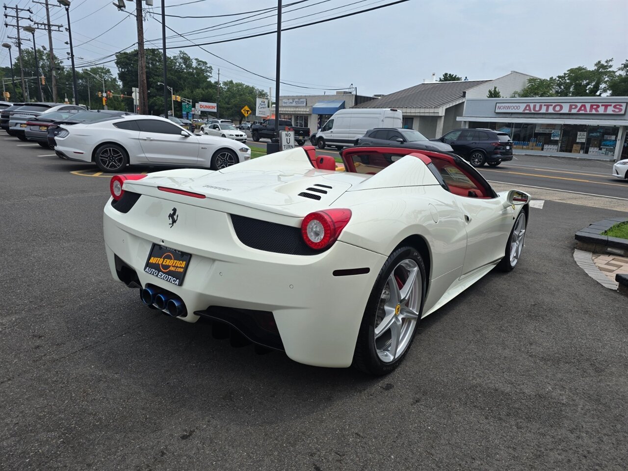 2015 Ferrari 458 Spider - Photo 7 - Red Bank, NJ 07701