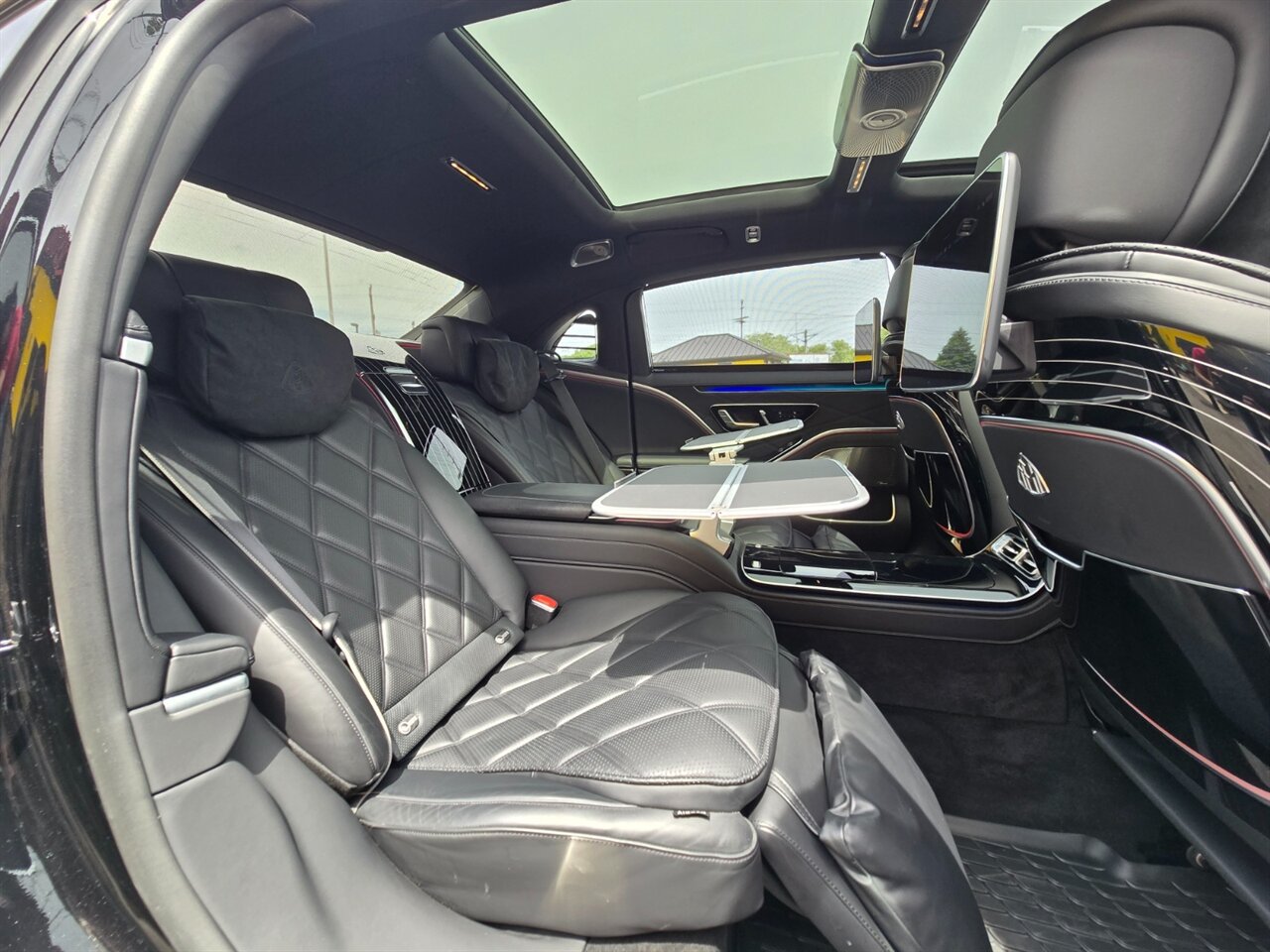 2022 Mercedes-Benz Maybach S 580 4MATIC - Photo 31 - Red Bank, NJ 07701