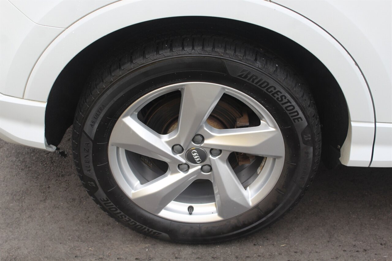 2020 Audi Q3 quattro Premium Plus - Photo 24 - Red Bank, NJ 07701