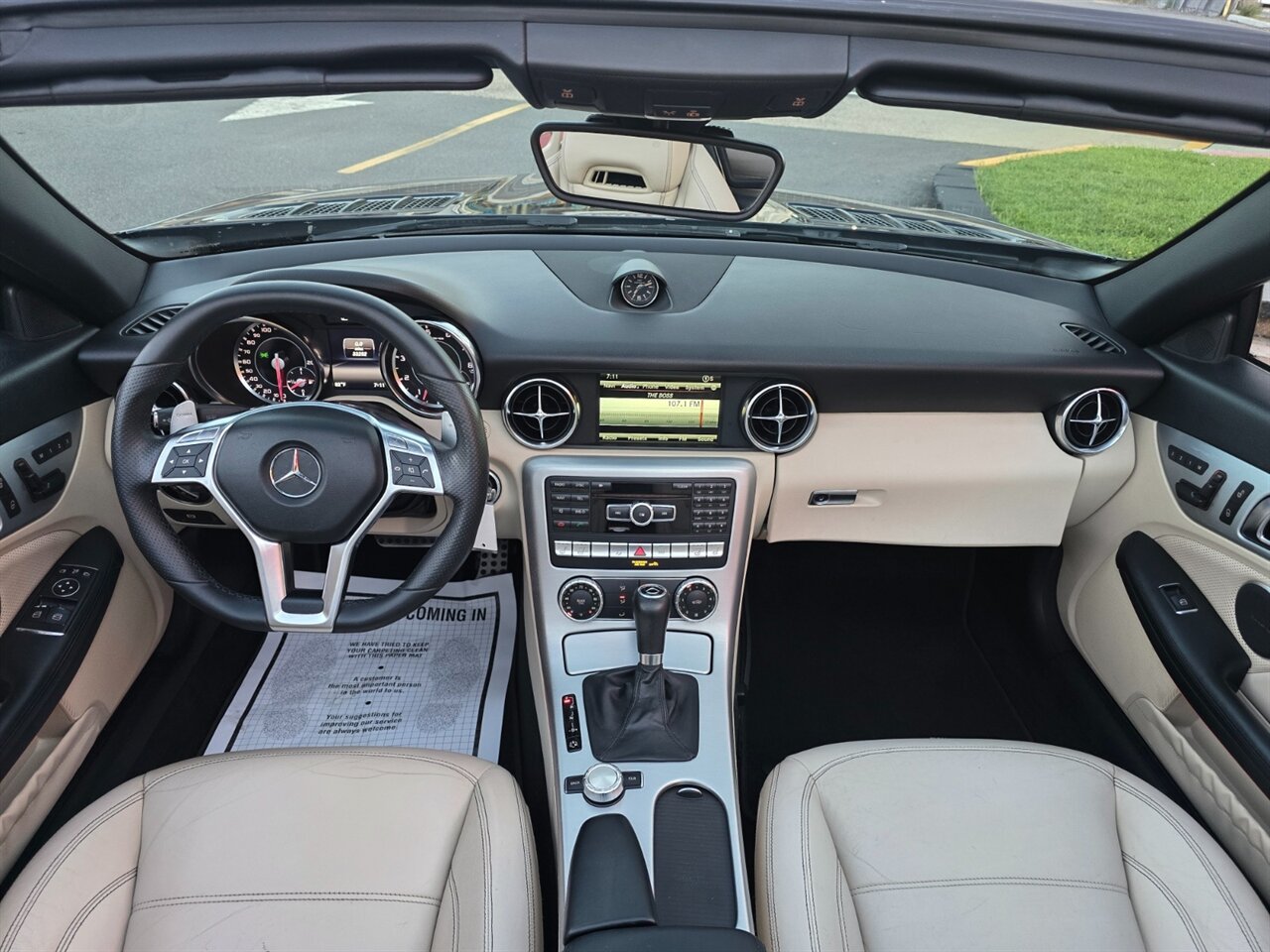 2014 Mercedes-Benz SLK 55 AMG - Photo 15 - Red Bank, NJ 07701