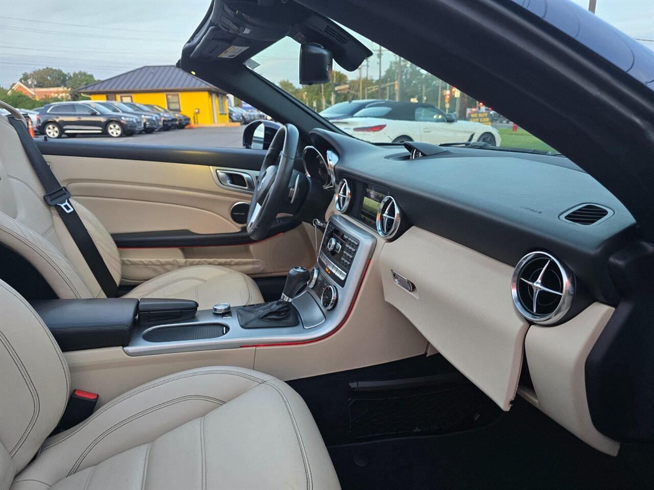 2014 Mercedes-Benz SLK 55 AMG - Photo 17 - Red Bank, NJ 07701