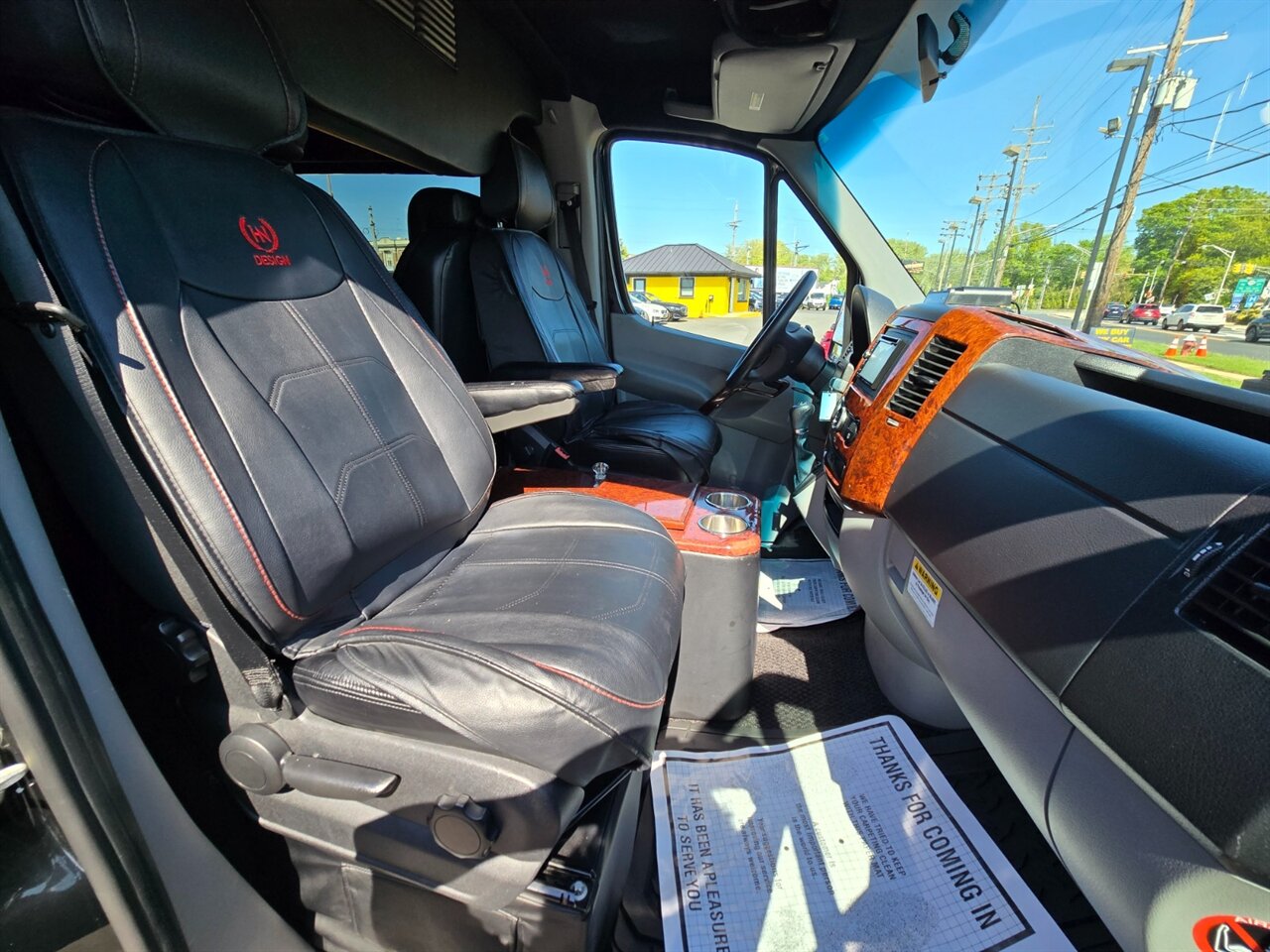 2014 Mercedes-Benz Sprinter 2500 Executive - Photo 8 - Red Bank, NJ 07701