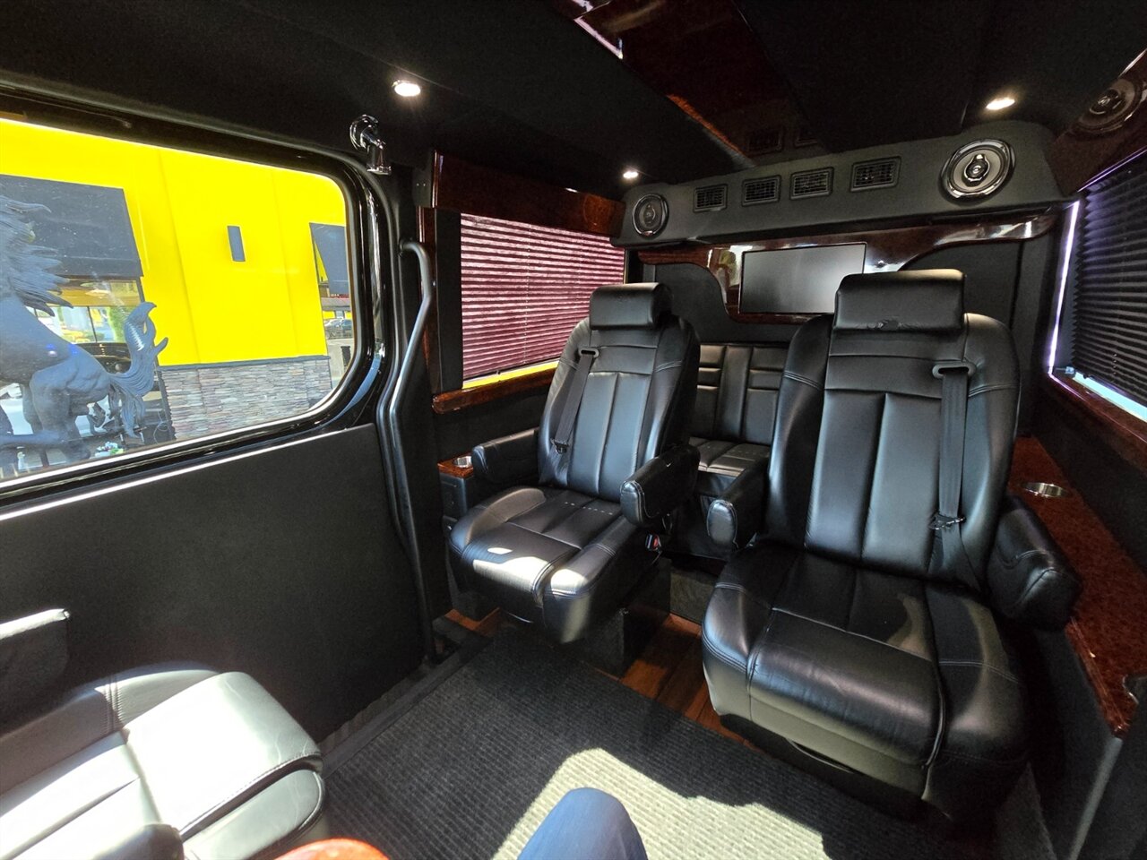 2014 Mercedes-Benz Sprinter 2500 Executive - Photo 14 - Red Bank, NJ 07701