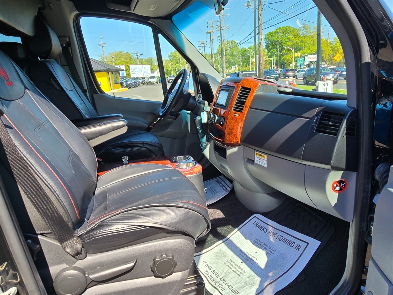 2014 Mercedes-Benz Sprinter 2500 Executive - Photo 7 - Red Bank, NJ 07701