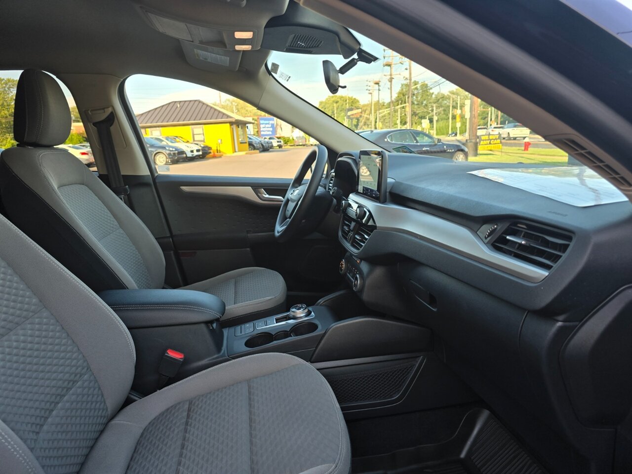 2020 Ford Escape SE - Photo 16 - Red Bank, NJ 07701