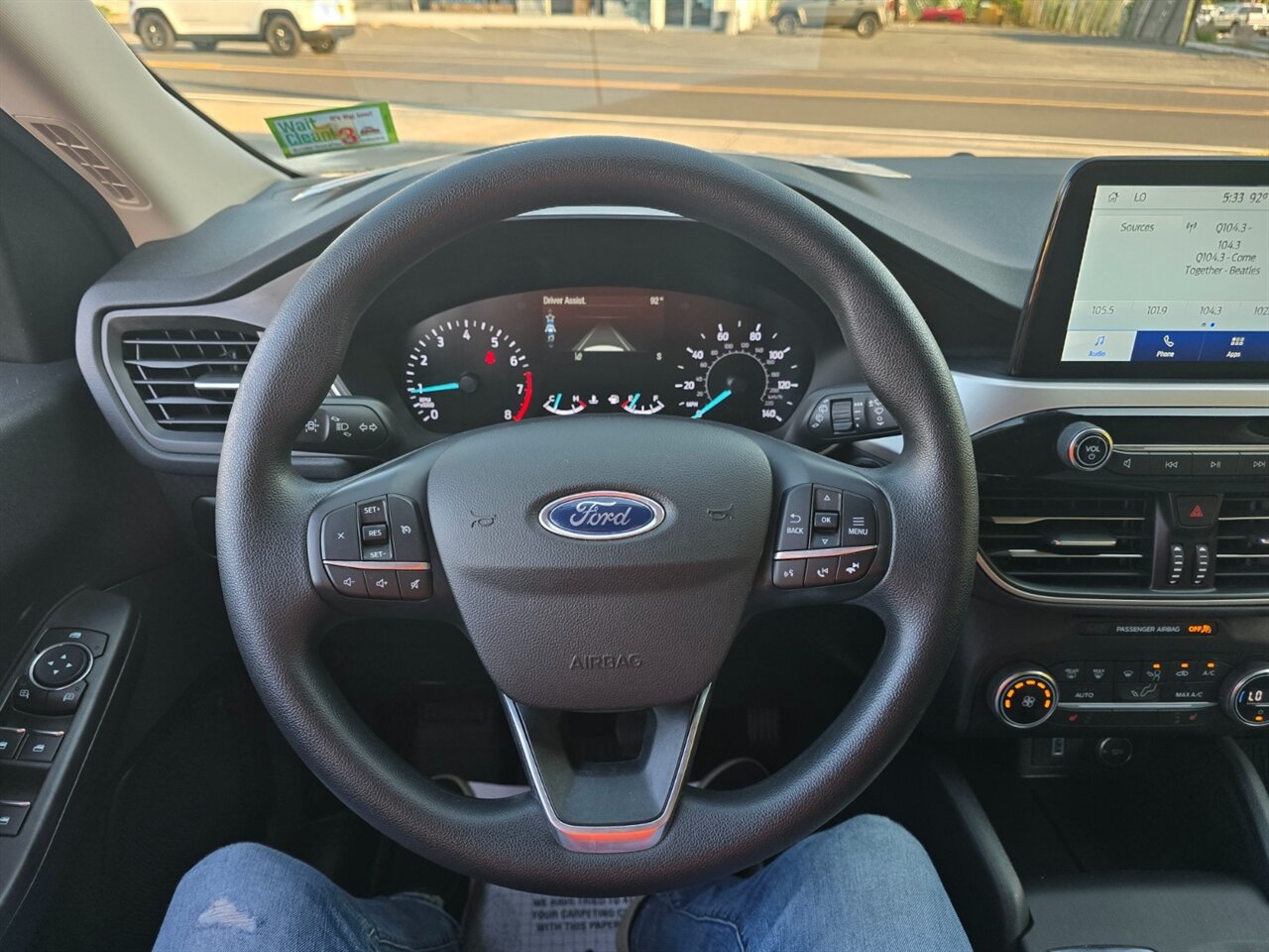 2020 Ford Escape SE - Photo 6 - Red Bank, NJ 07701