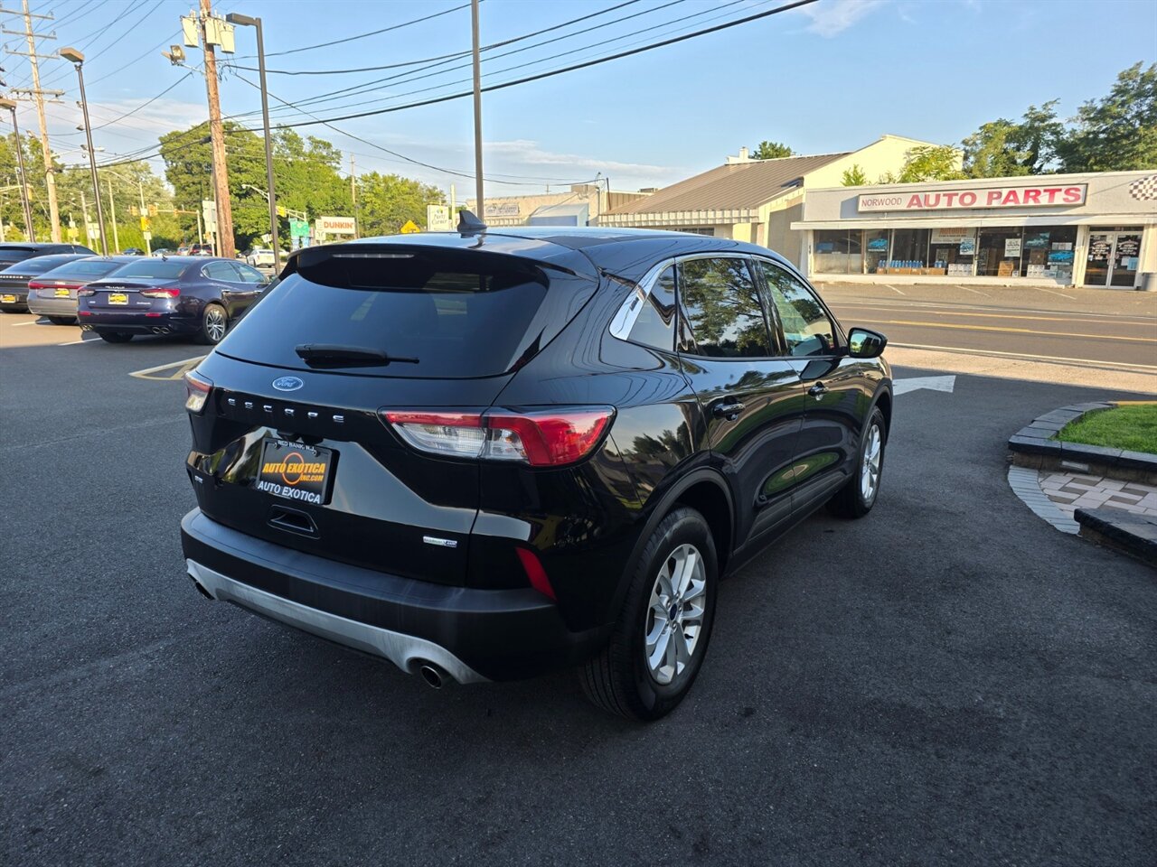 2020 Ford Escape SE - Photo 3 - Red Bank, NJ 07701
