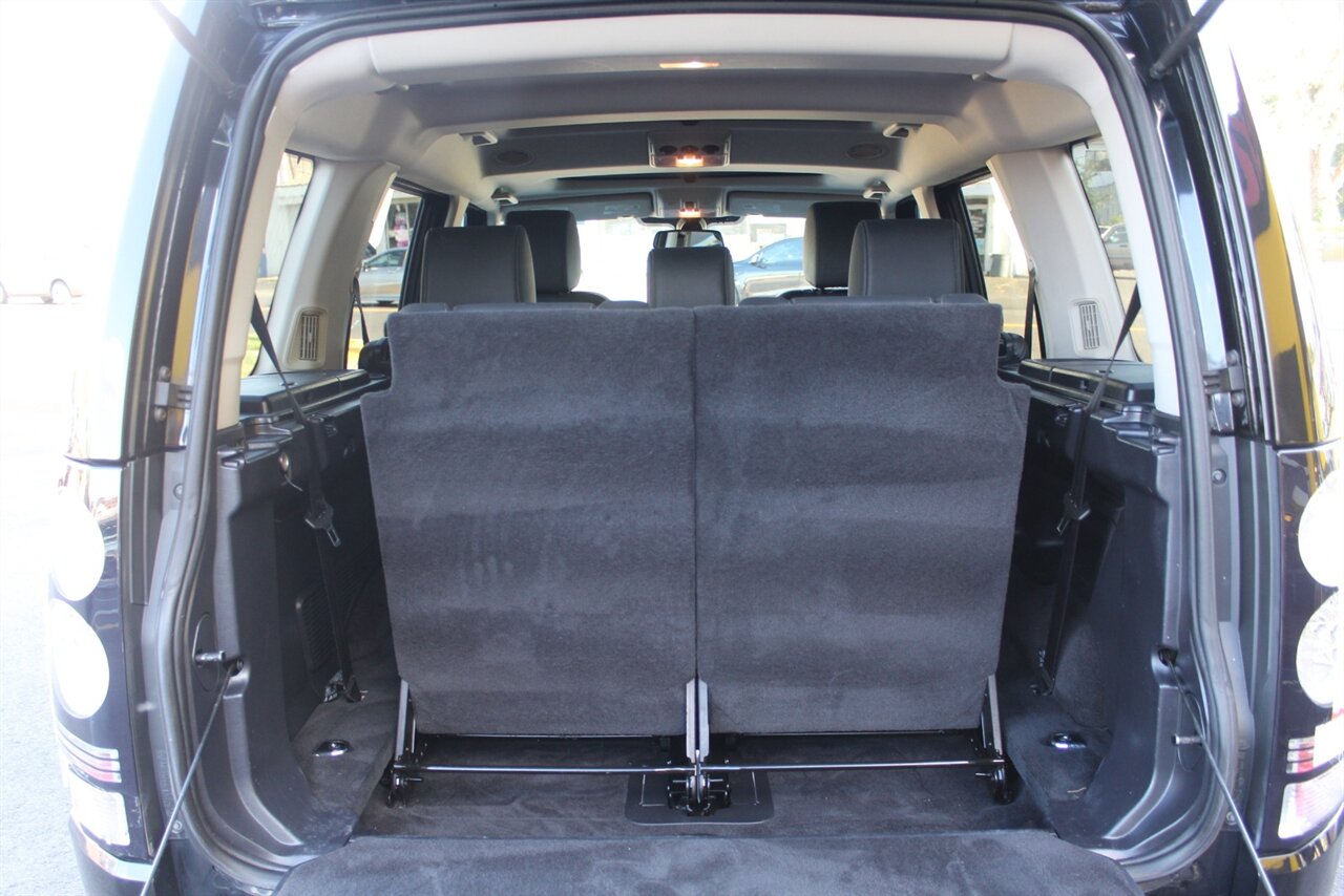 2016 Land Rover LR4 HSE photo 19