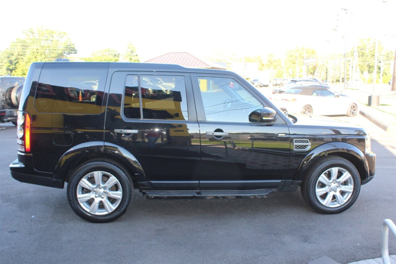 2016 Land Rover LR4 HSE photo 23