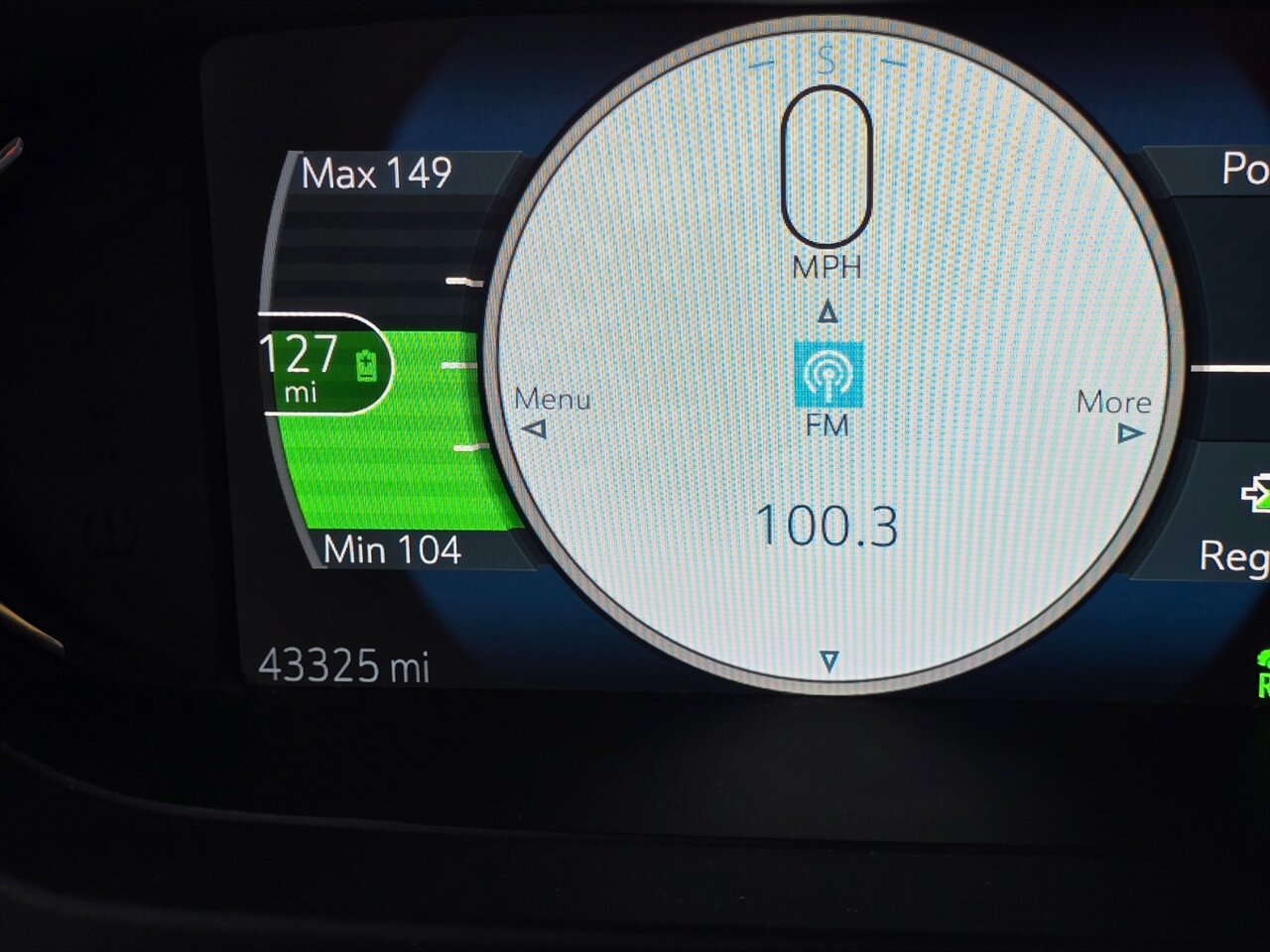 2018 Chevrolet Bolt EV LT - Photo 5 - Red Bank, NJ 07701