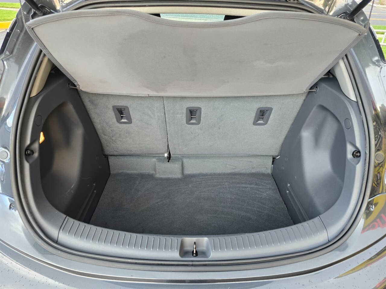 2018 Chevrolet Bolt EV LT - Photo 15 - Red Bank, NJ 07701