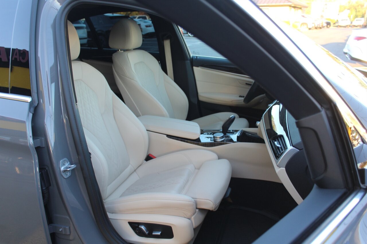 2021 BMW 530i xDrive - Photo 16 - Red Bank, NJ 07701
