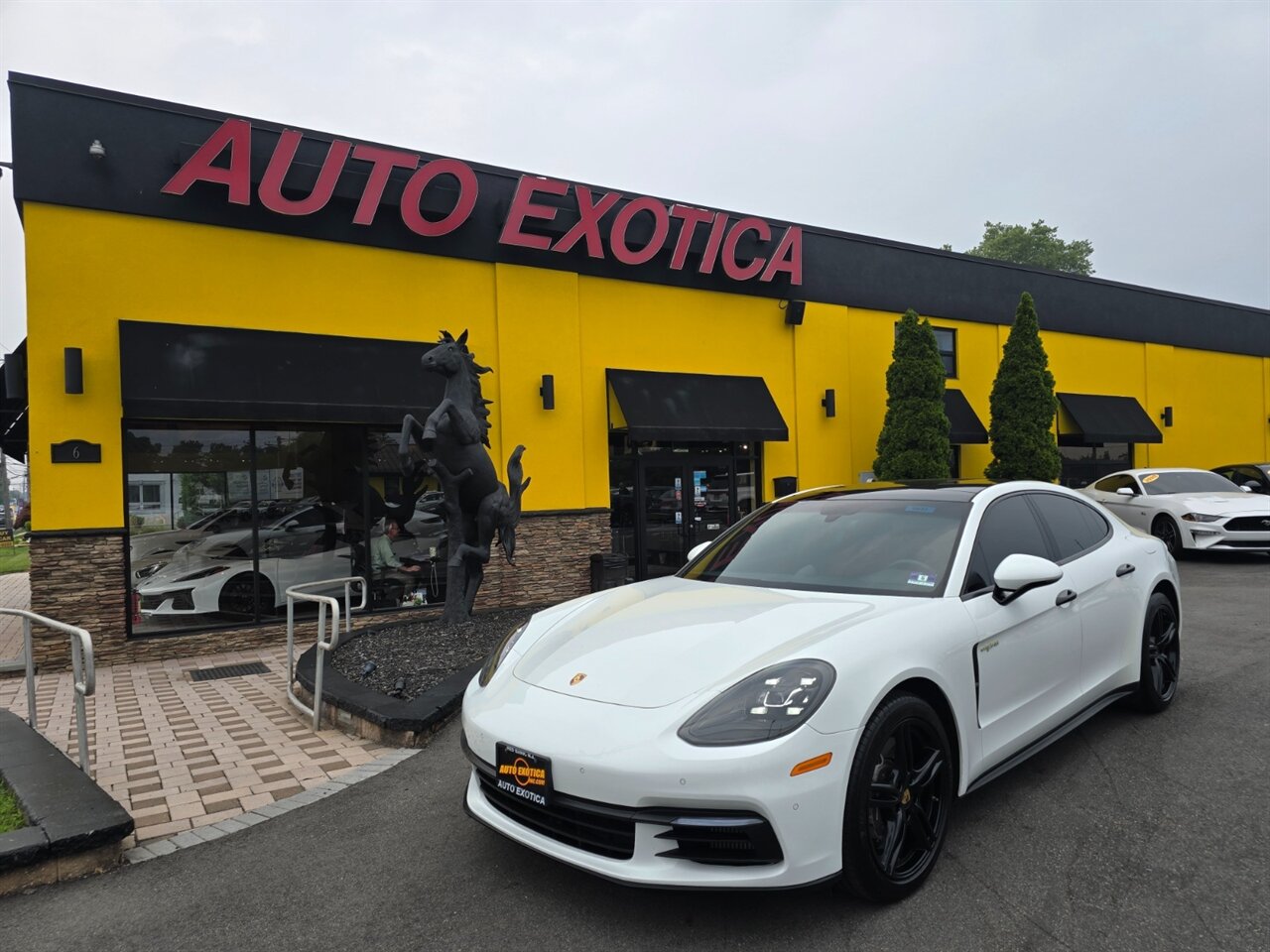 2018 Porsche Panamera 4 E-Hybrid   - Photo 1 - Red Bank, NJ 07701